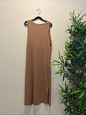 H&M Ribbed Sleeveless Maxi Dress in Camel